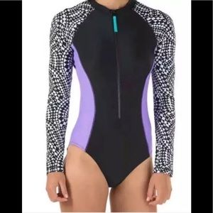 Speedo Women’Swimsuit Size M Swimsuit One Piece